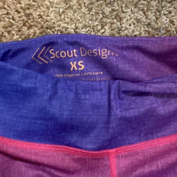 Scout designs leggings - Picture 2 of 2